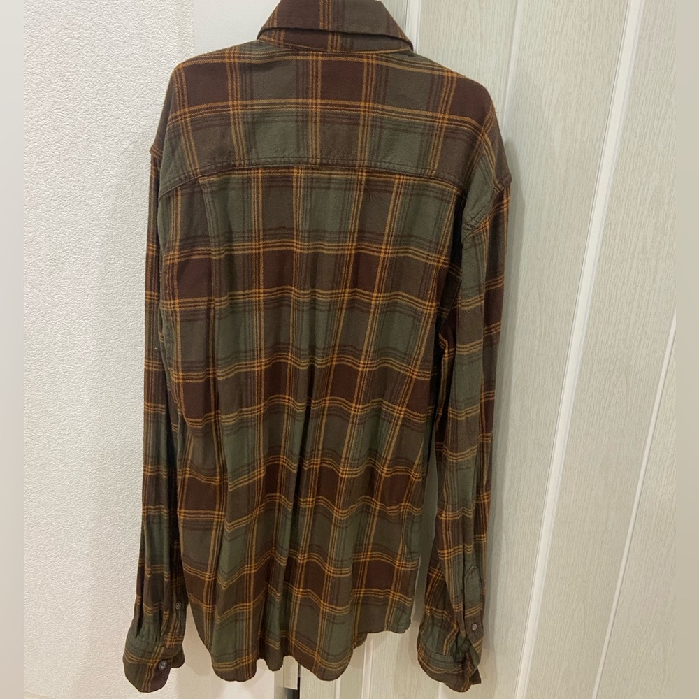 Flannel - Picture 3 of 4